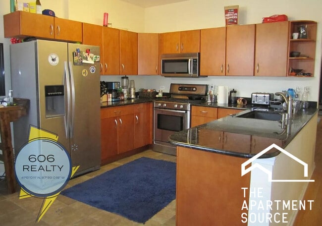 Photo - 220 W Scott St