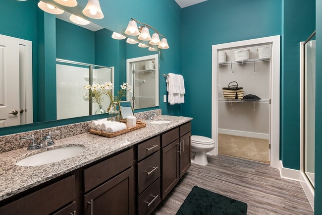 Abberly Solaire Apartment Homes