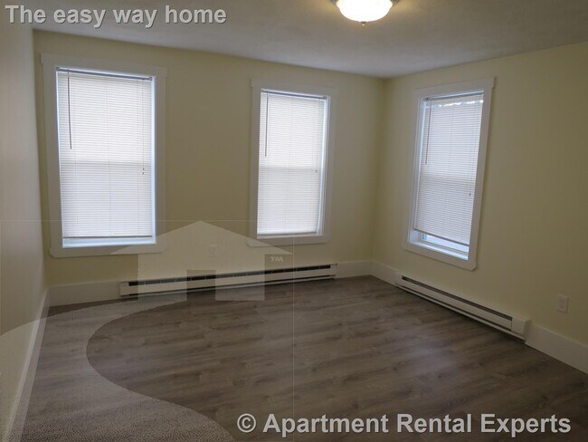 Photo - 3 Elm St Unit #1