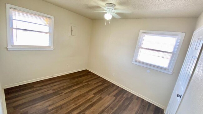 Photo - Handyman Special $0 First Month's Rent / “...