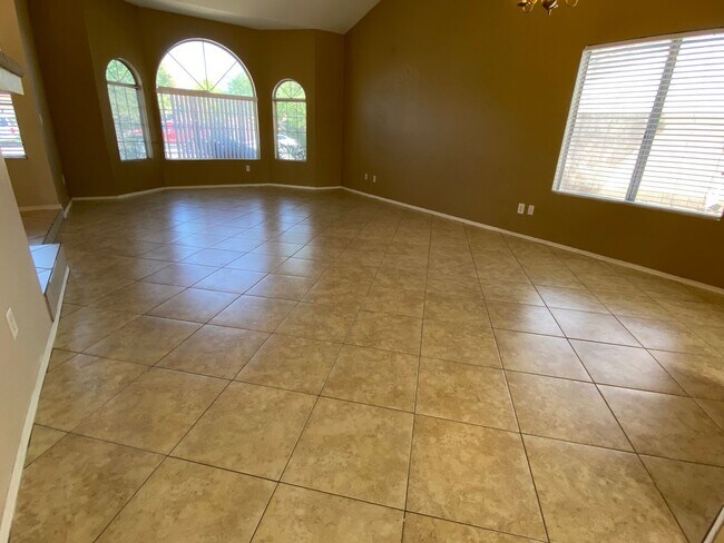 Photo - 3 Bedroom 2.5 Bathroom with a Pool in Gard...