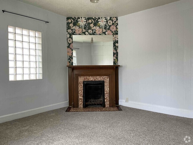 Building Photo - 1205 E 4th St Unit 1205 Rental
