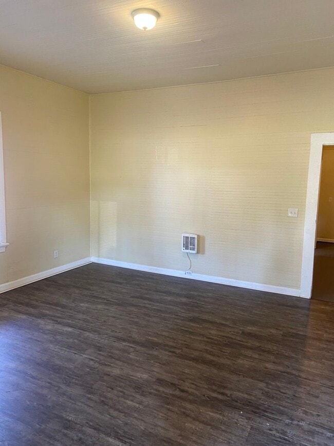 Photo - **UPCOMING**3 Bedroom / 1 Bathroom Home for Rent off 2nd Avenue in Columbus, GA***