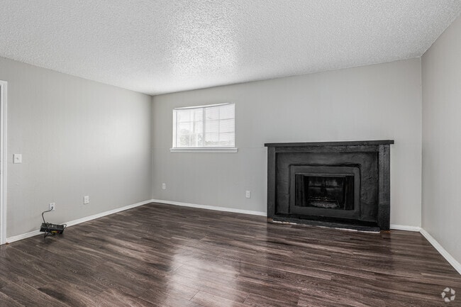 1BR, 1BA - 845SF - Living Room