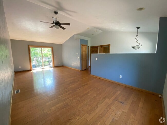 Building Photo - 1126-1128 Greenwood Unit 1126 Rental