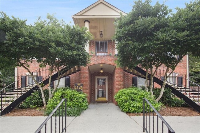 Building Photo - 4 Plantation Dr NE Unit A Rental