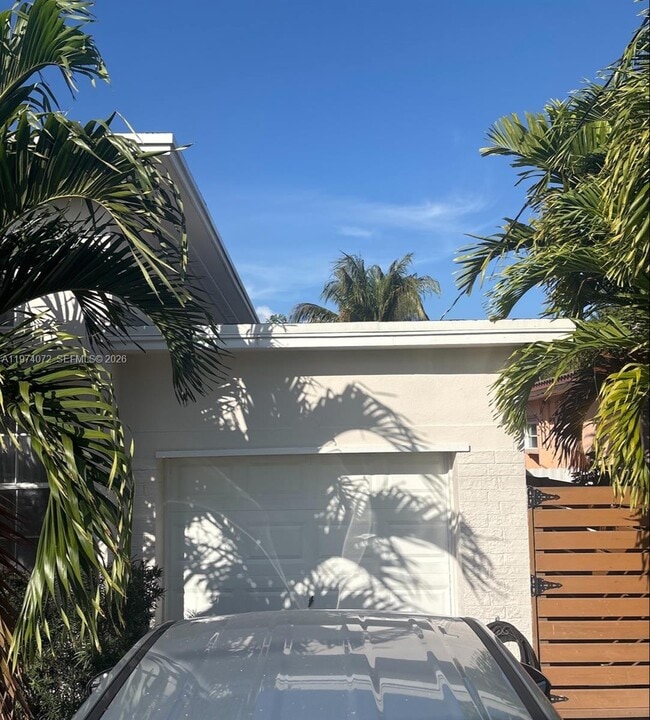 Photo - 9048 Carlyle Ave