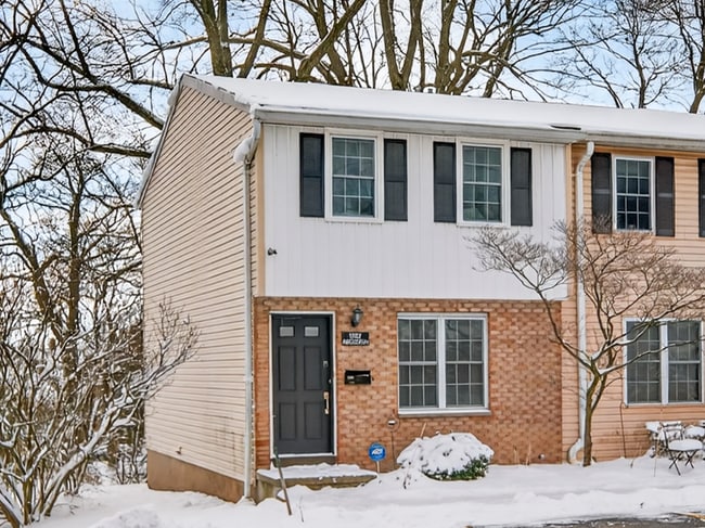 Photo - 1082h Mt Hope Ave