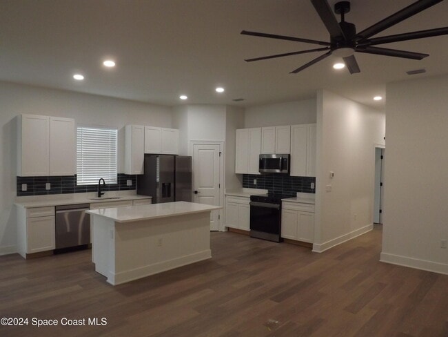 2273 Highland Ave