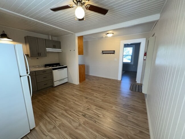 Photo - 166 Wildwood Ave Unit 166 Wildwood [PRM: Andrew]