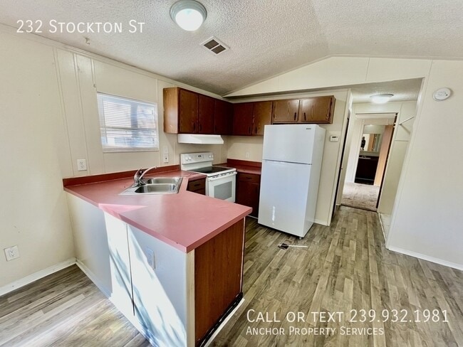 Photo - 232 Stockton St