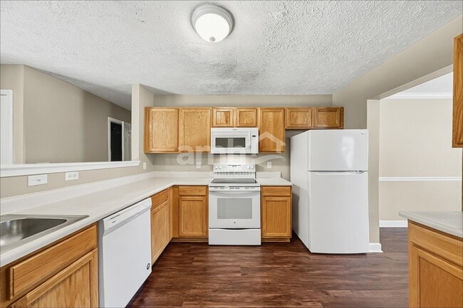 Photo - 8028 Meadowview Ln