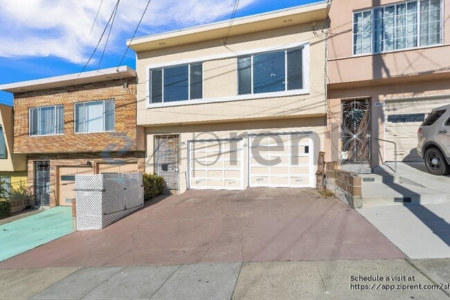 Photo - 830 Sargent St