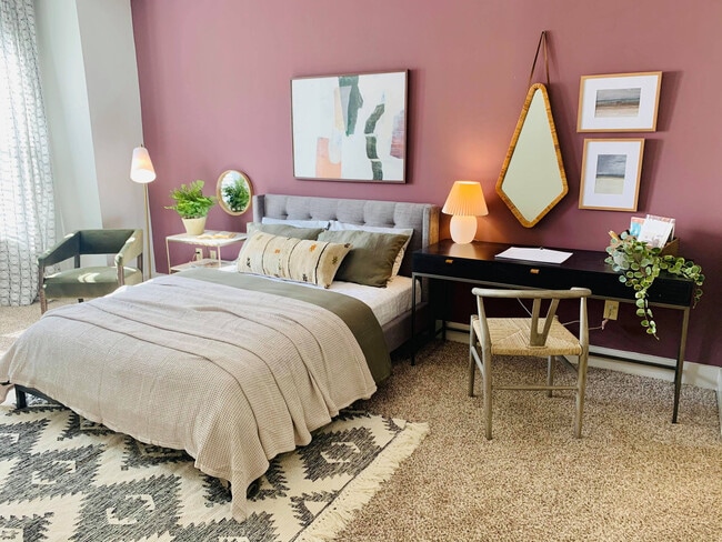 Photo - 927 West Morgan