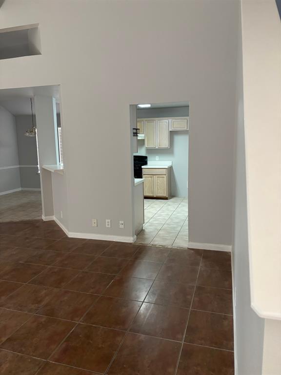 Photo - 1605 St Leger St