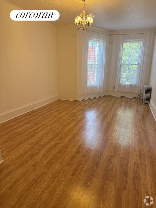 Building Photo - 93 Jewel St Rental