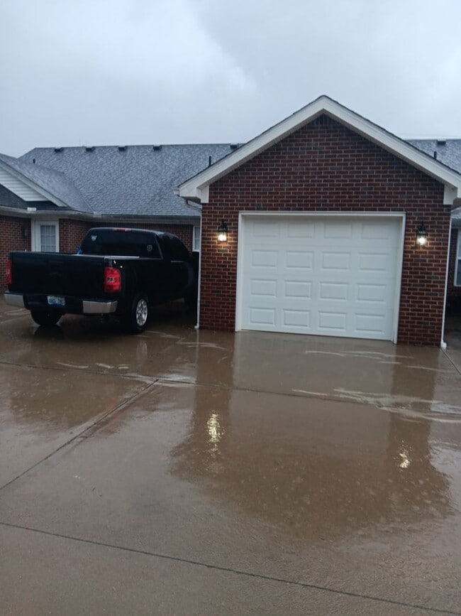 Photo - N 3rd Unit 2