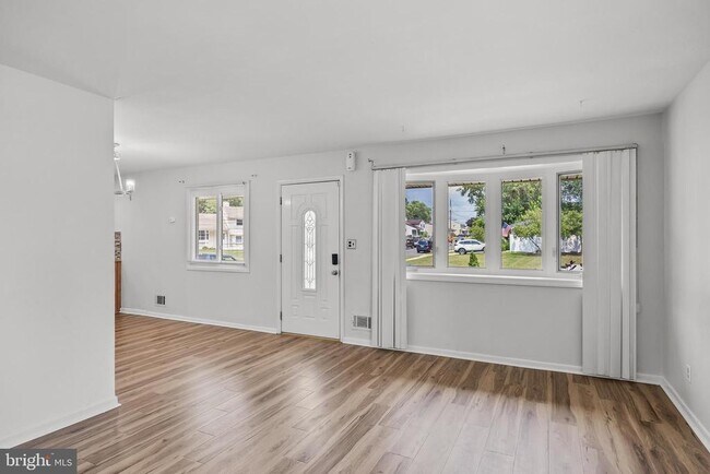 32 Larkin Rd