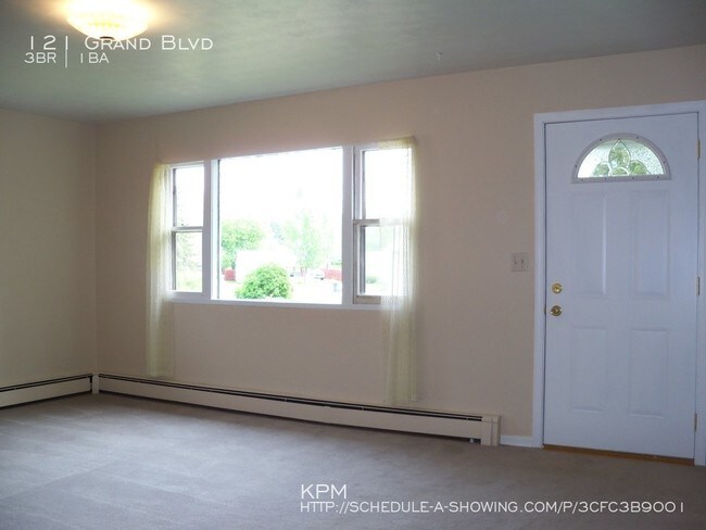 Photo - 121 Grand Blvd