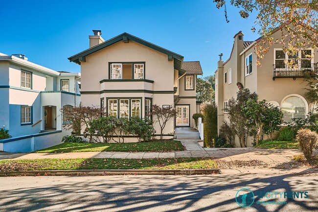 Building Photo - Forest Hill: Elegant Single Family Home