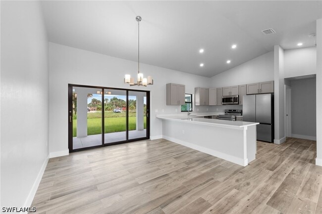 Photo - 6151 Hershey Ave