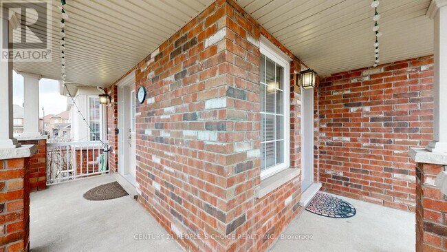 Photo - 113 Frenchpark Cir