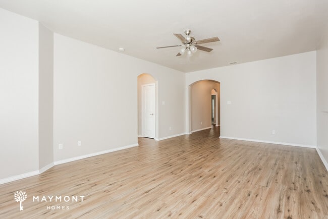 Photo - 2113 Natchez Dr