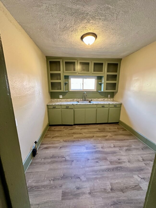 Photo - 735 Fountain Sq Unit 735 Down