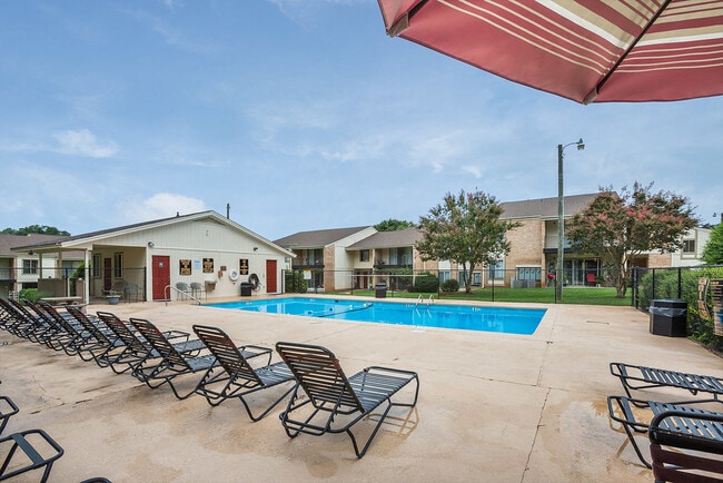 Clubhouse at Falcon Creek Apartment homes