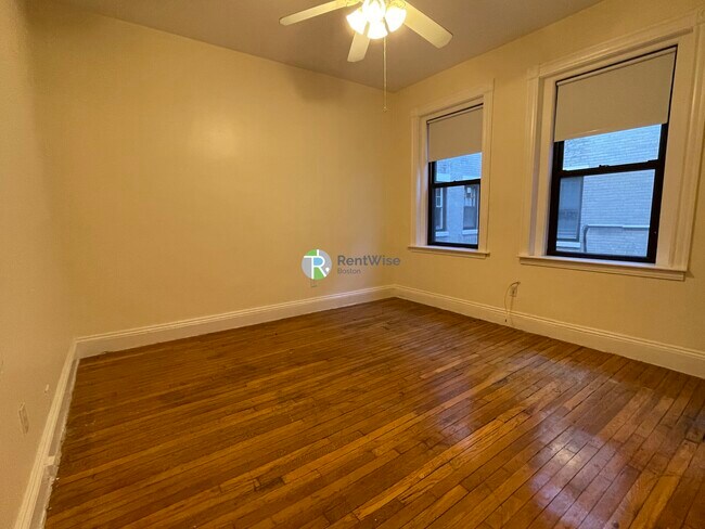 Photo - 311 Allston St Condominio Unidad 5