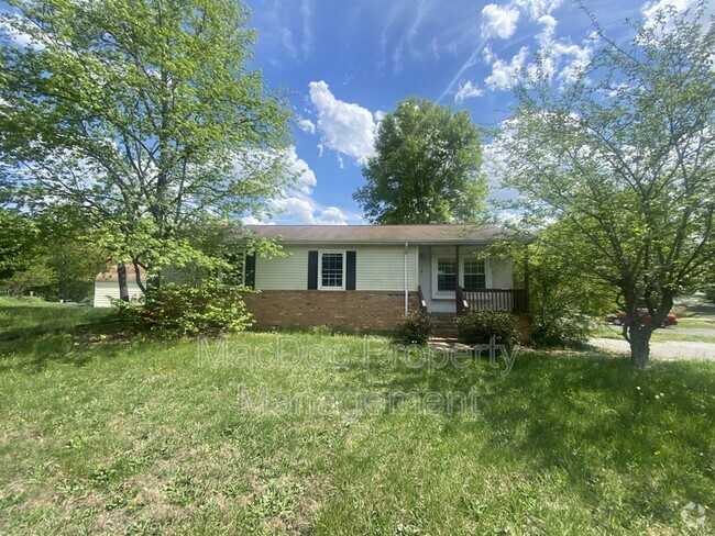Building Photo - 905 Kilarney Dr Rental