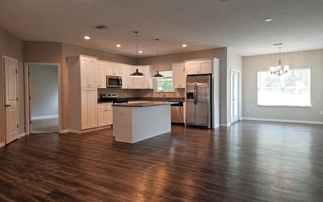 Photo - 160 SW Ivy Glen