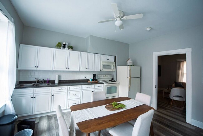 Kitchen - 141 N Duke St Unit Apartment B