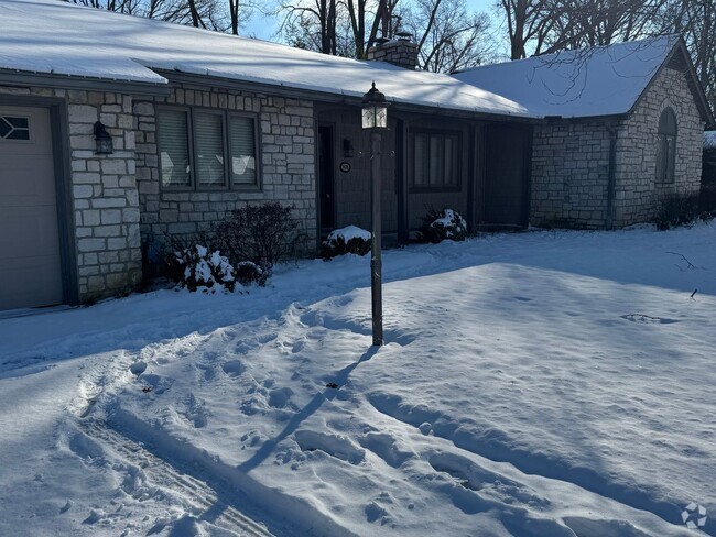 Building Photo - Spacious Ranch Home in Upper Arlington, OH