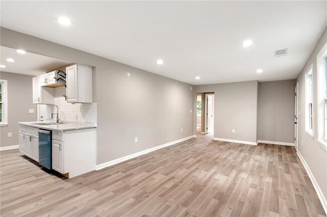 Photo - 2157 Penelope St NW