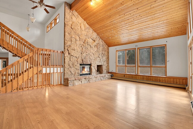 Photo - 29604 Canterbury Cir