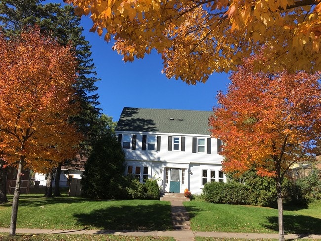 2417 E. 3rd St. unit 1 - 2417 E 3rd St Unit 2 E