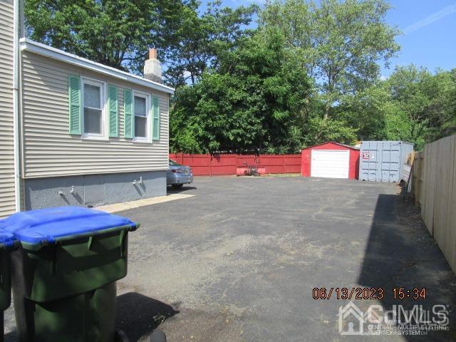 Photo - 17 Player Ave