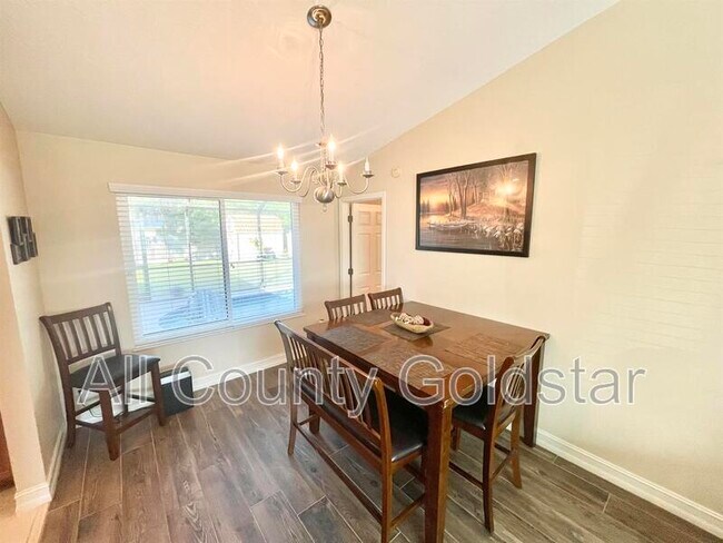 Photo - 20416 Calder Ave