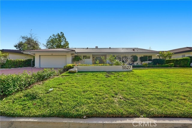 Building Photo - 5527 Burning Tree Dr