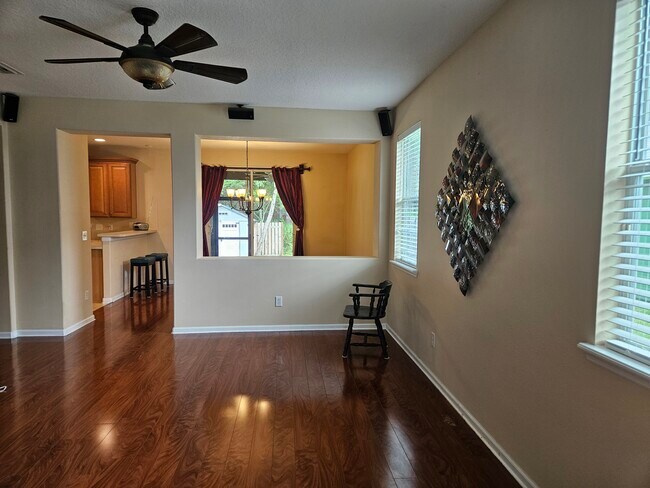 Photo - 132 Camden Cay Dr