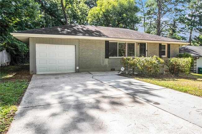 Photo - 1686 Derrill Dr