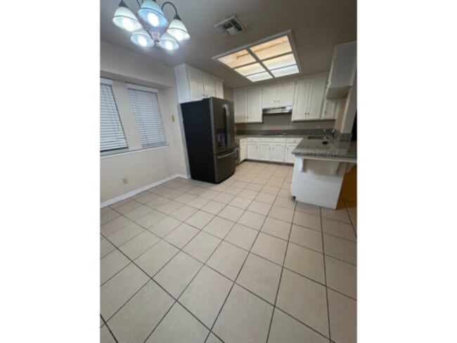 Photo - Open concept, big yard, Central schools