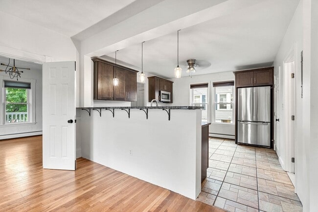 Photo - 37 1st St Unit 1