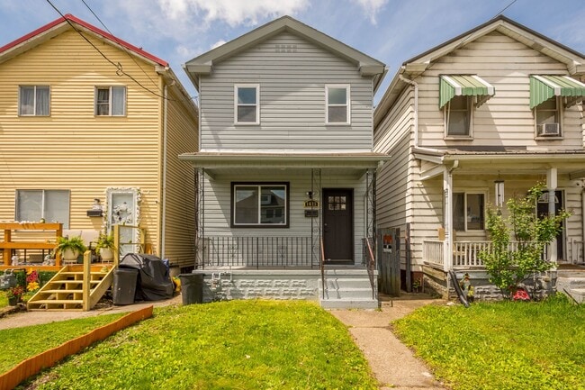 Photo - Stunning 2 bedroom home in Ambridge available July 1!