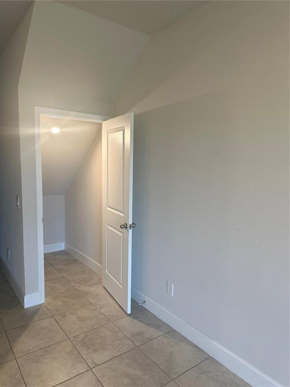 Photo - 1915 Holden Ridge Ln.