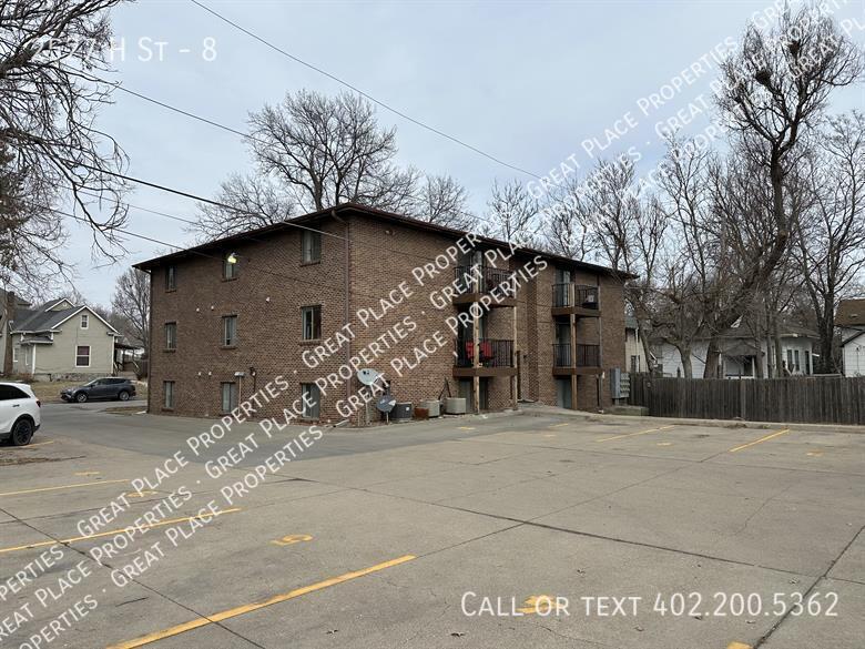 Photo - 2527 H St Unit 8