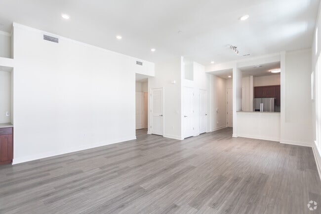 Vista NoHo Luxury Apartments