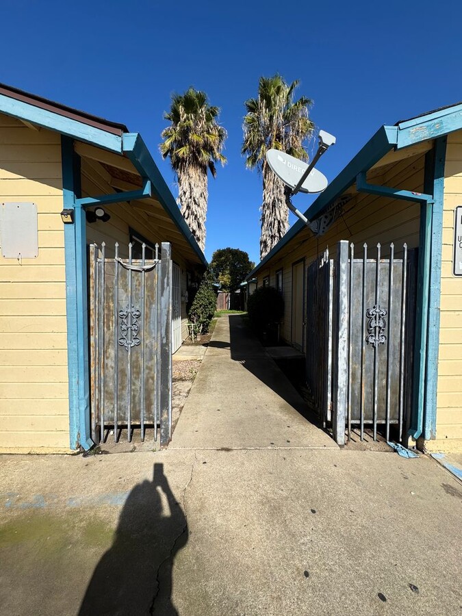 Photo - Great Location! 3BD and 2BA.