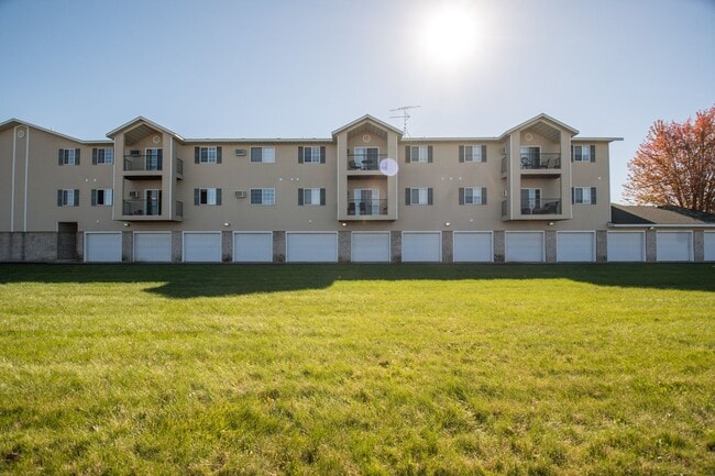 Amber Crest/Fox Run Apartments
